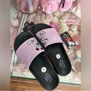 Disney Minnie mouse slides size 9